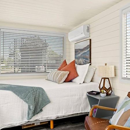 New The Sunset Luxury Container Home Fredericksburg Esterno foto