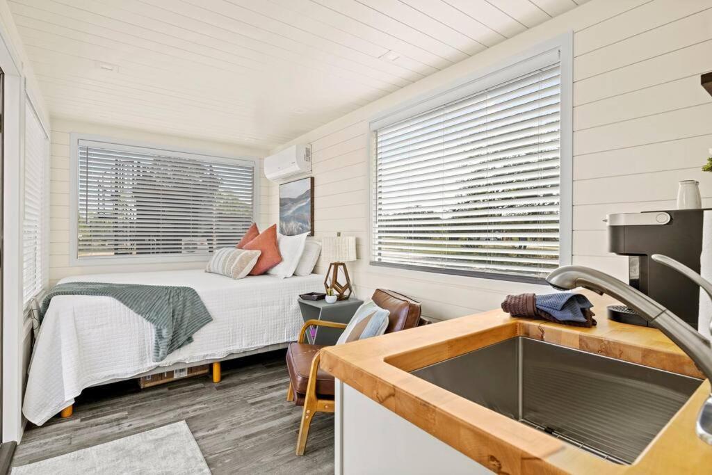 New The Sunset Luxury Container Home Fredericksburg Esterno foto