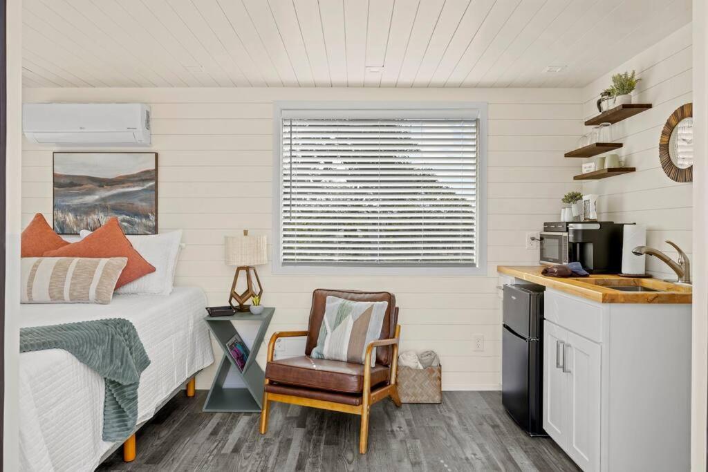 New The Sunset Luxury Container Home Fredericksburg Esterno foto